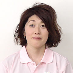 リハビリトレーナー 岡村 潔美