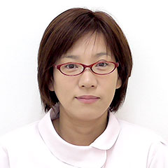 看護職員・機能訓練指導員 岡野 美紀